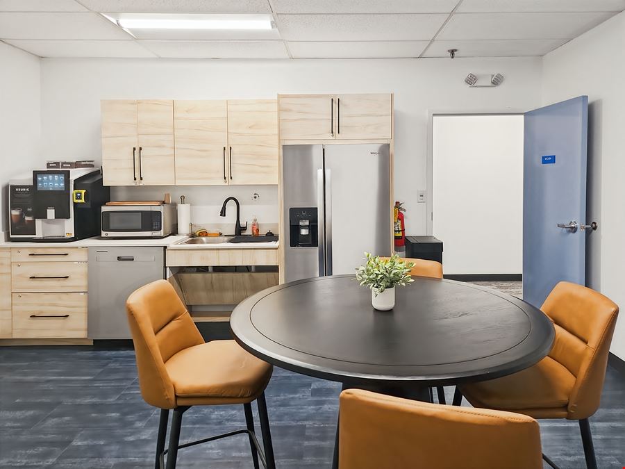 MO, St. Louis - Craigshire Rd