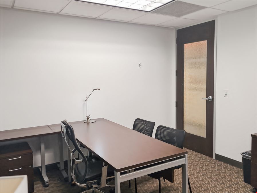 KY, Louisville – MET Building