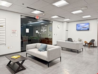 Preview of Regus - Wauwatosa - Honey Creek Corporate Center Office space for Rent in Milwaukee