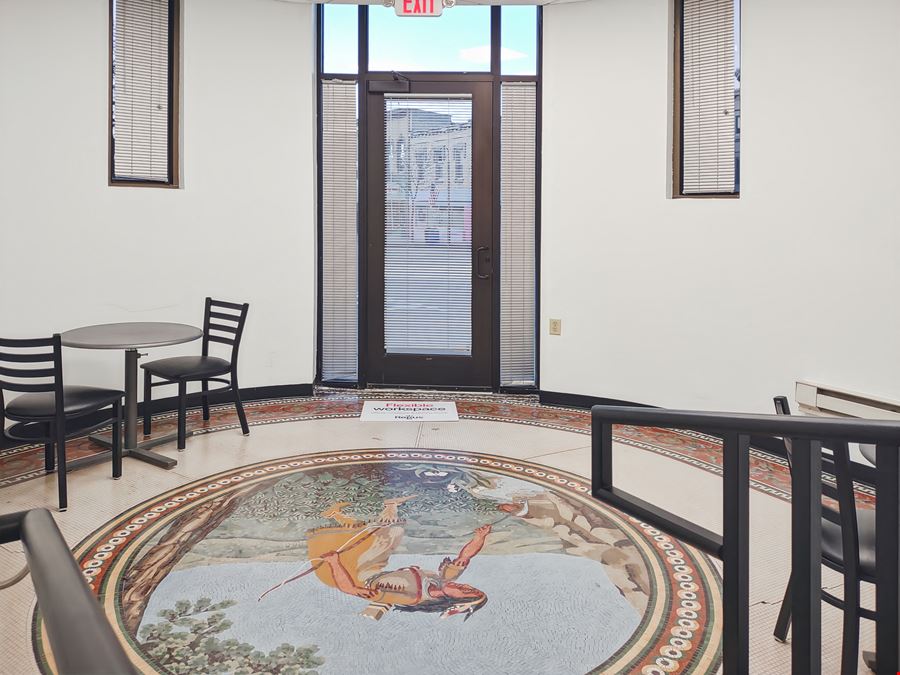 WI, Waukesha - 259 W Broadway