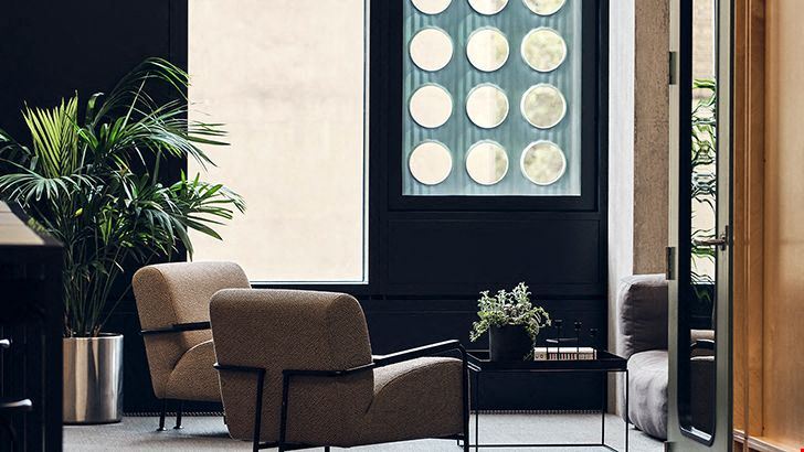 Fora - White Collar Factory