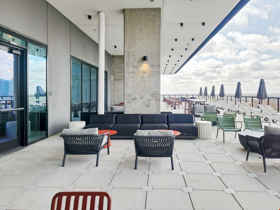 Regus - Houston - Branch St