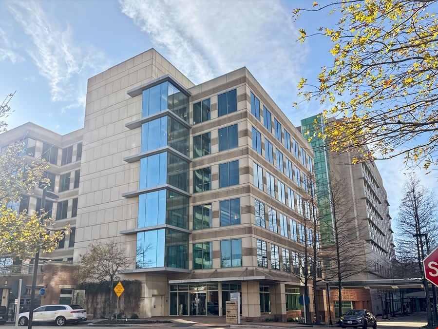 Regus - The Woodlands - Waterway