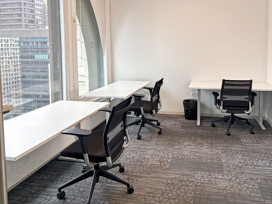 Spaces - Chicago- 1 N State Street