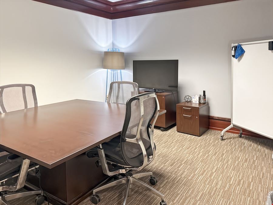 Regus - Brentwood - Center
