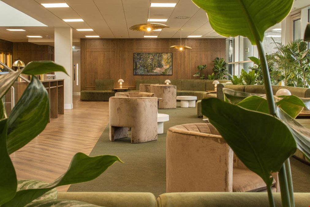 Halkin - 68 King William Street