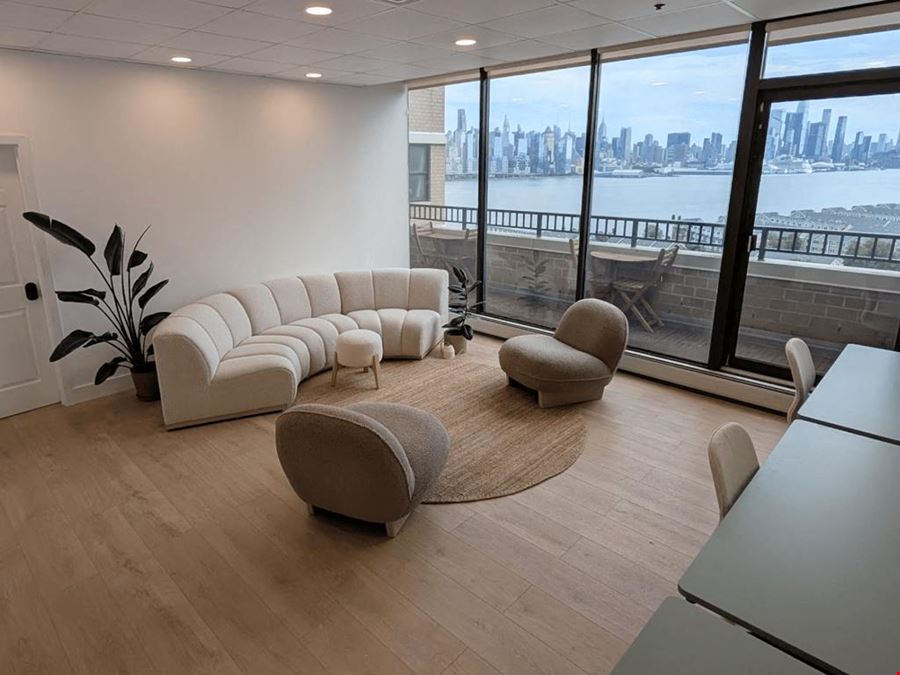 HudsonDesk