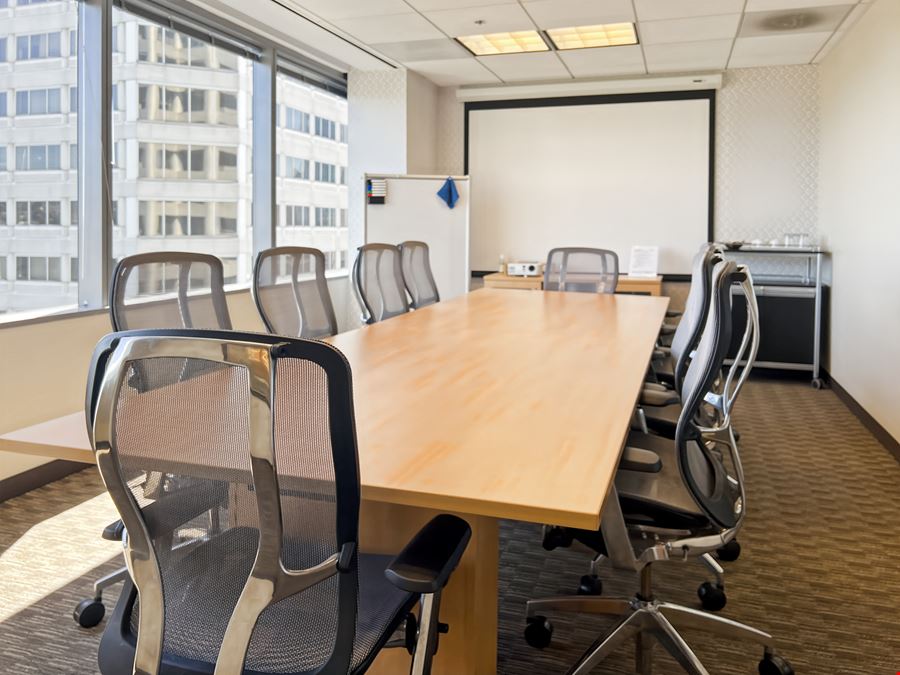 CA, Oakland - Lake Merritt