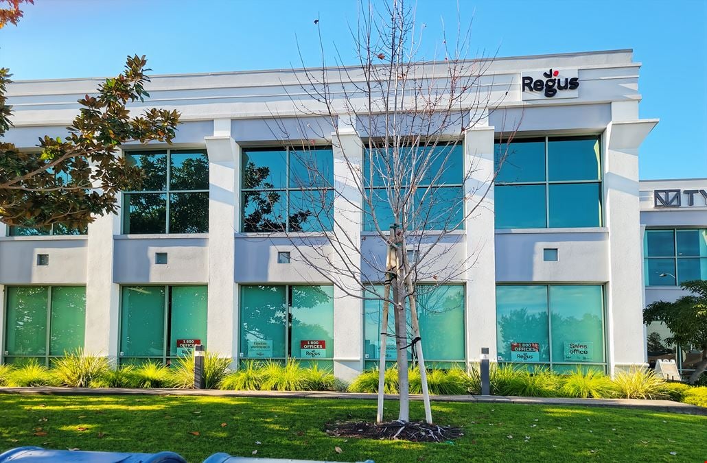 CA, Novato - Bel Marin Keys Blvd