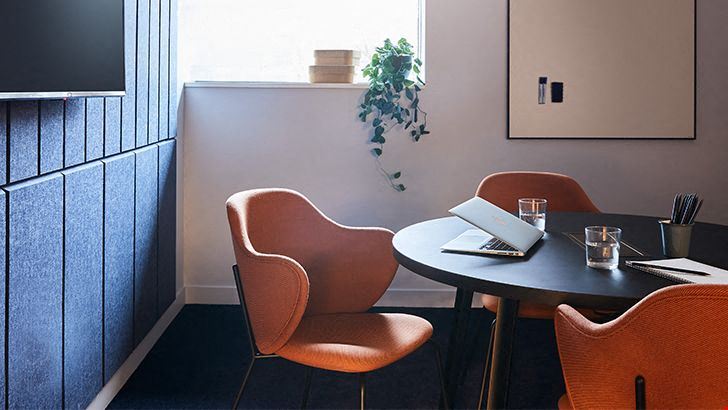 Fora - 1 Lyric Square