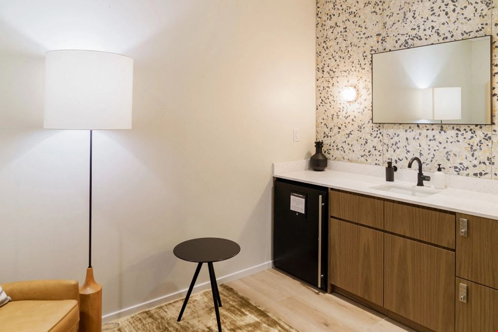 505 North Angier Avenue NE