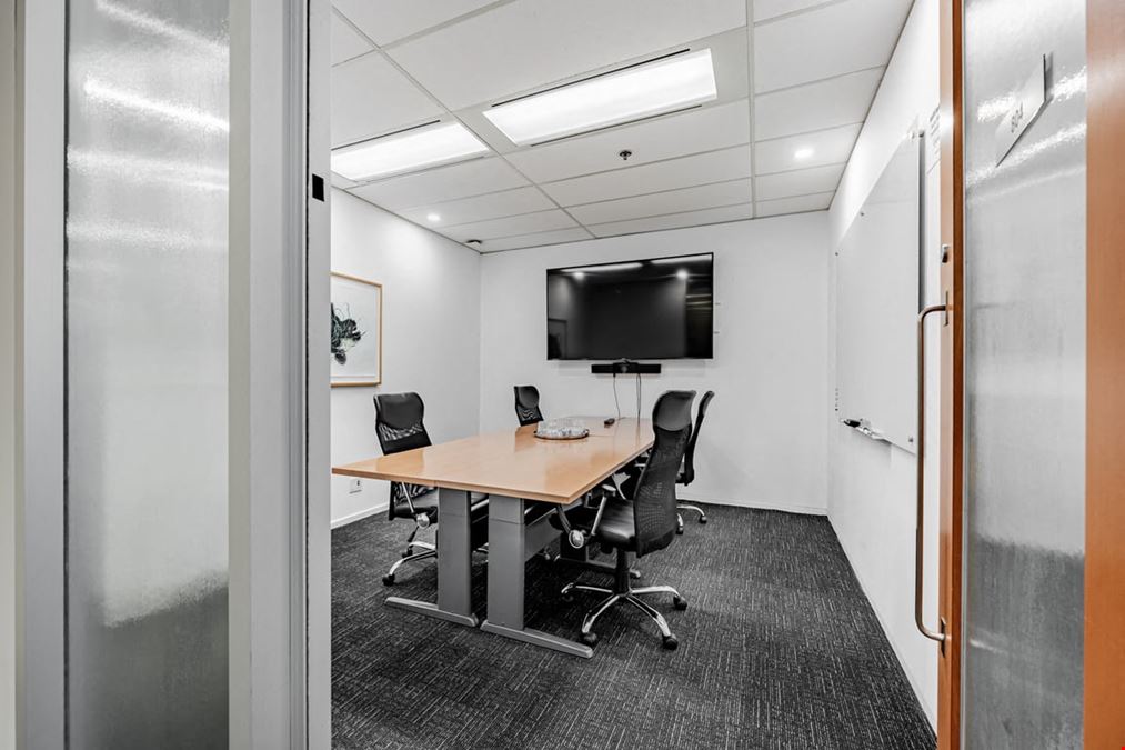 Mediterranean Boardroom