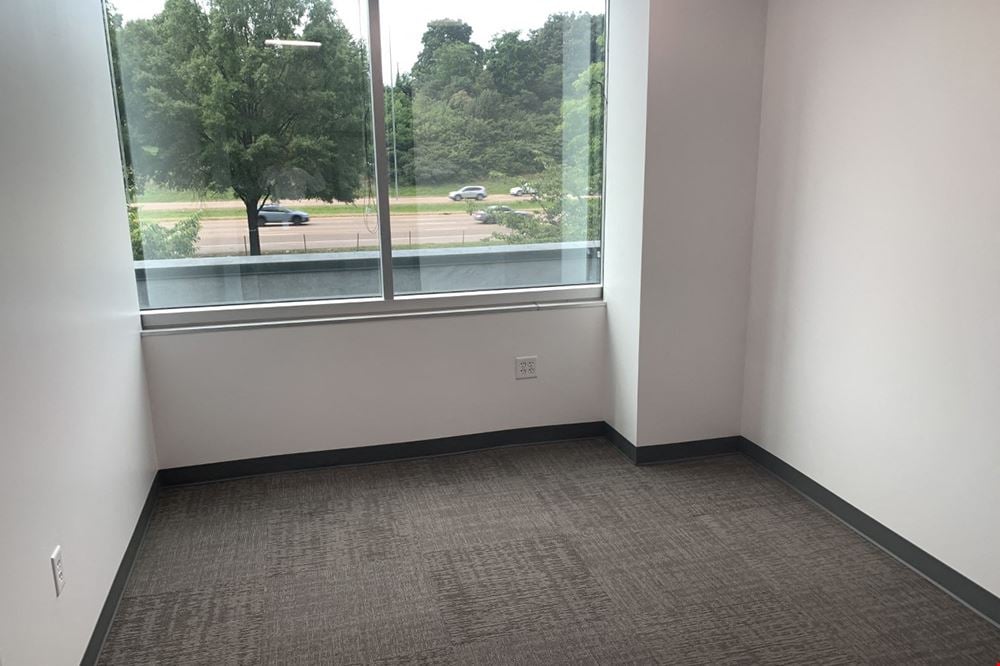 Workstyle Flexible Spaces - 1840 Pyramid Place