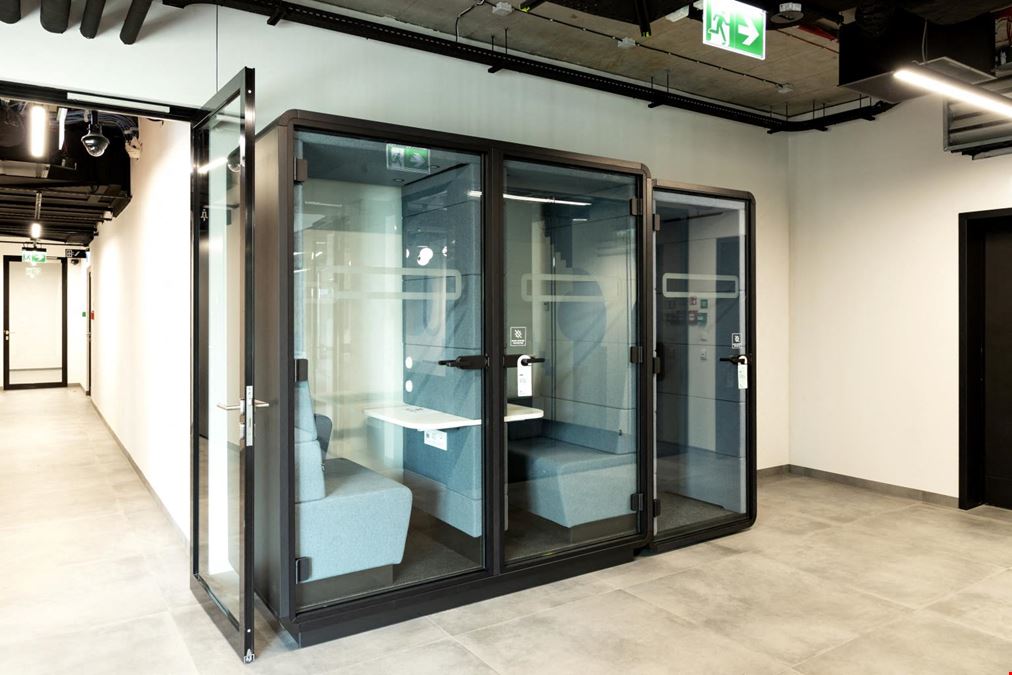 City Space - Face2Face