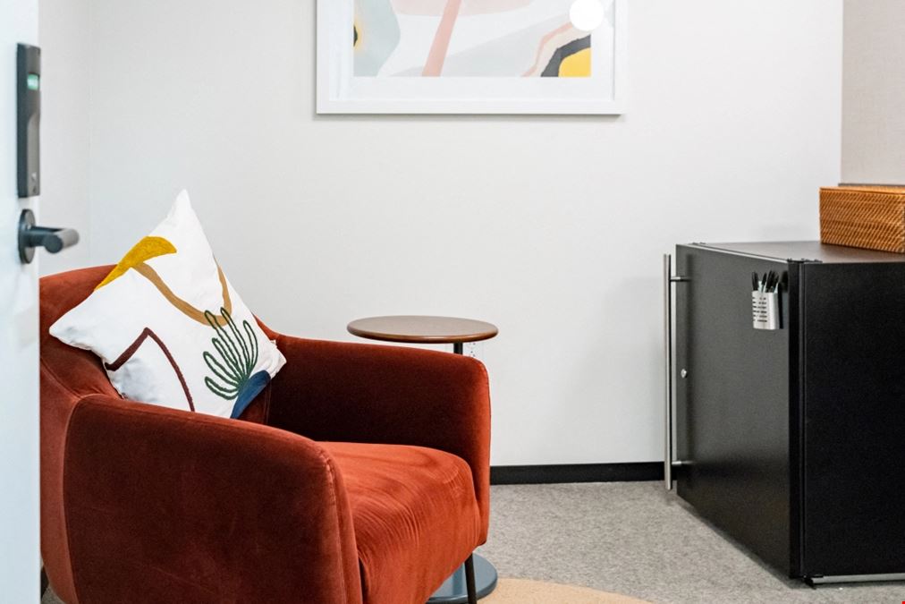 880 West Monon Green Blvd