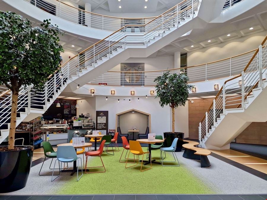 East Kilbride, Peel Park