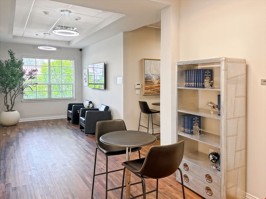 TX, Colleyville - Village Lane