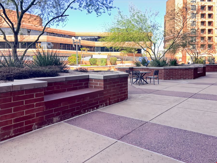 AZ, Scottsdale - Scottsdale Financial Center III