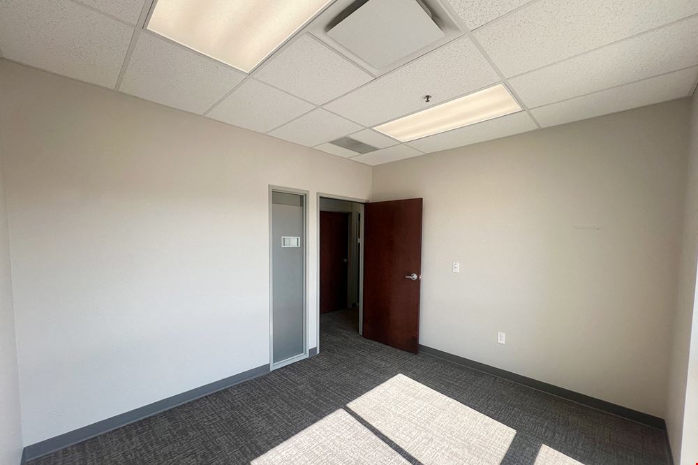 Workstyle Flexible Spaces - 2020 N Academy