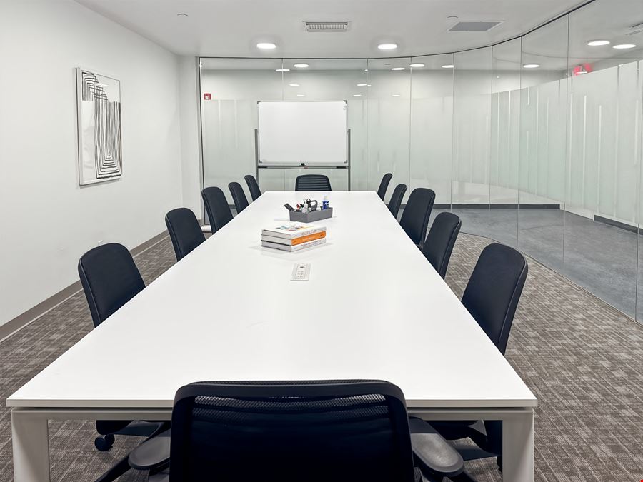 Regus - Doral - 107th Ave