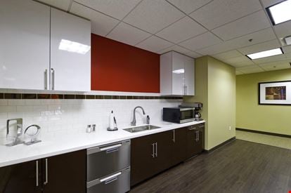 Regus - Des Moines - Hub Tower