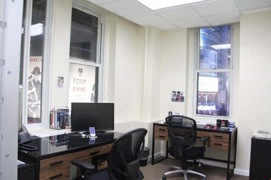 Jay Suites Bryant Park