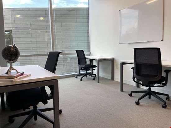 NC, Raleigh - Spaces Crabtree Terrace