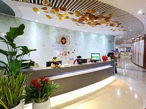 Southern Airline Golden/Sliver Card Member Lounge 3 Daxing International Airport Main Terminal