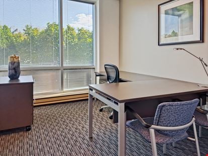 Regus - Louisville - Ormsby III Forest Green