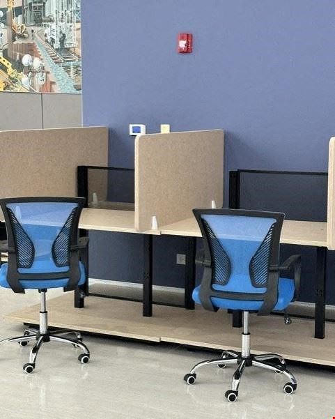 Dedicated Desk 005