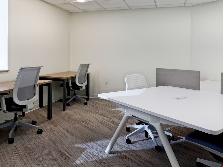 WI, Bayside - Brown Deer Rd