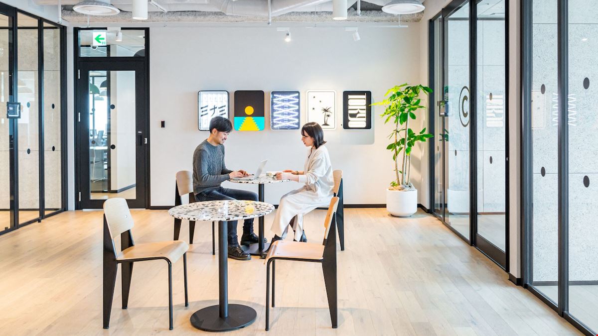 Link Square Shinjuku