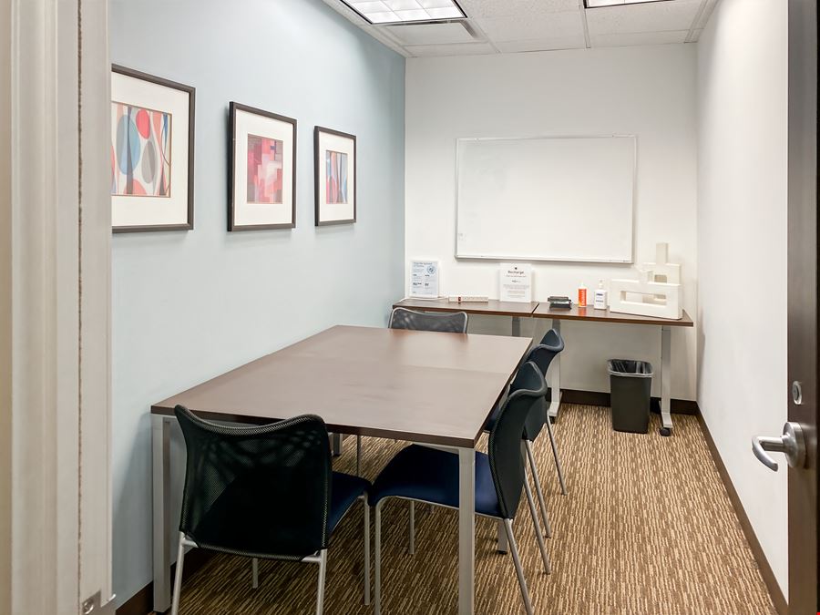 Regus - Downers Grove - Executive Towers West