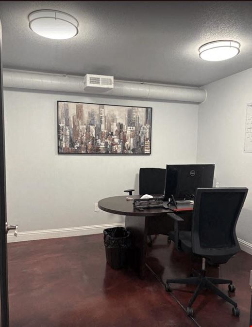 Private Single Desk Room