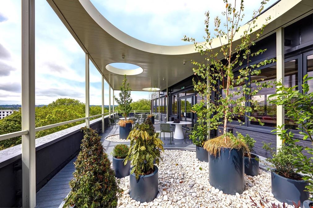 Clockwise - Wood Green