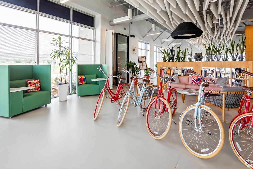 AL, Huntsville - Spaces Redstone Arsenal