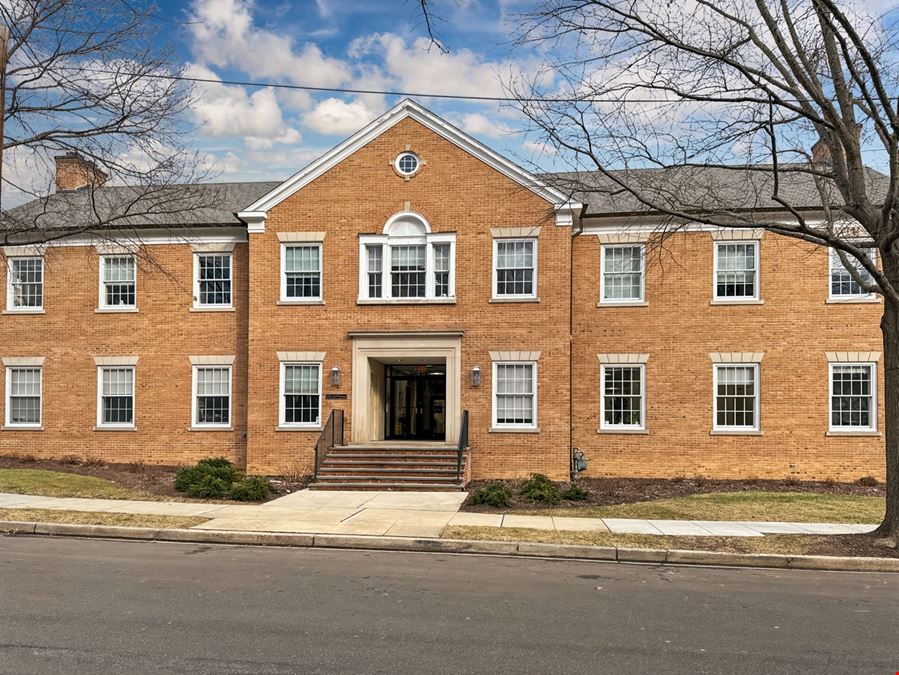 HQ - Washington - 50th St NW