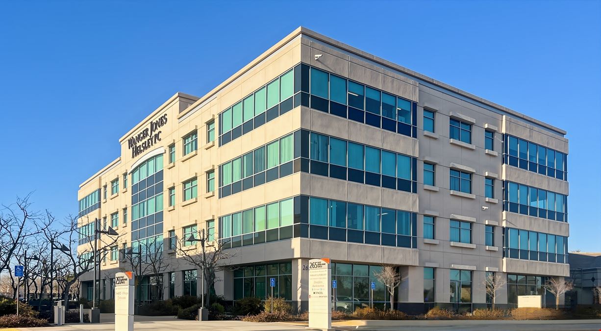 CA, Fresno - E River Park Circle