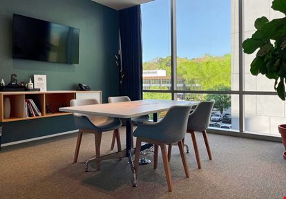 NC, Raleigh - Spaces Crabtree Terrace