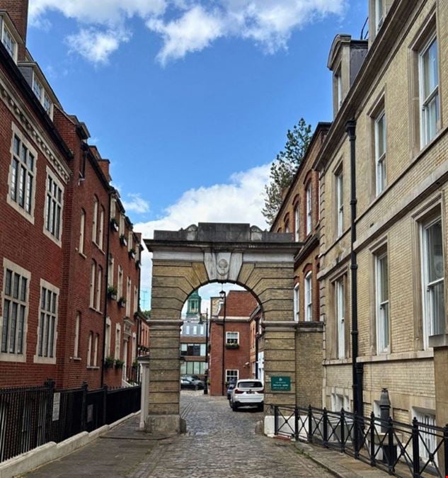 Grosvenor Gardens Greater 22