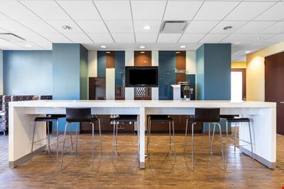 Regus - Towne Park at Garden State