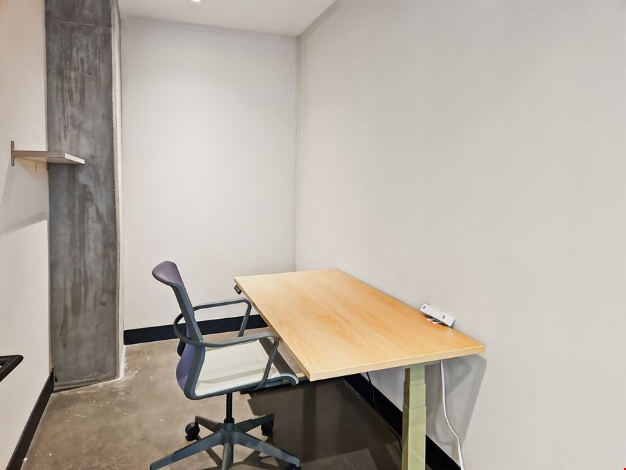 Spaces - Phoenix - W Monroe St