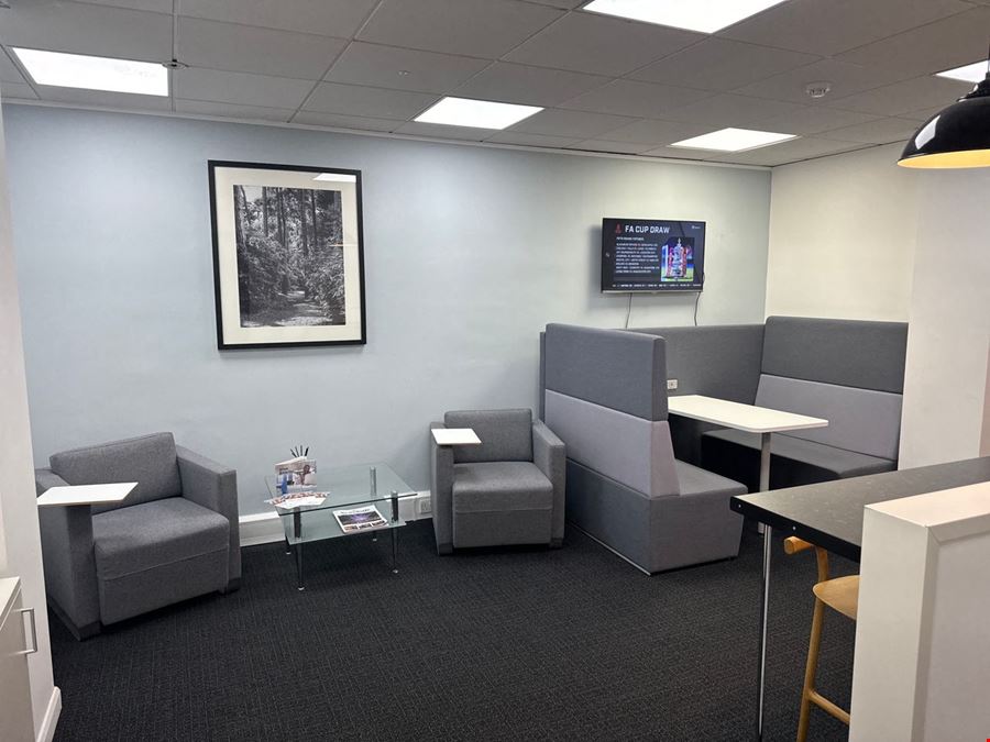 Regus - Cloth Market