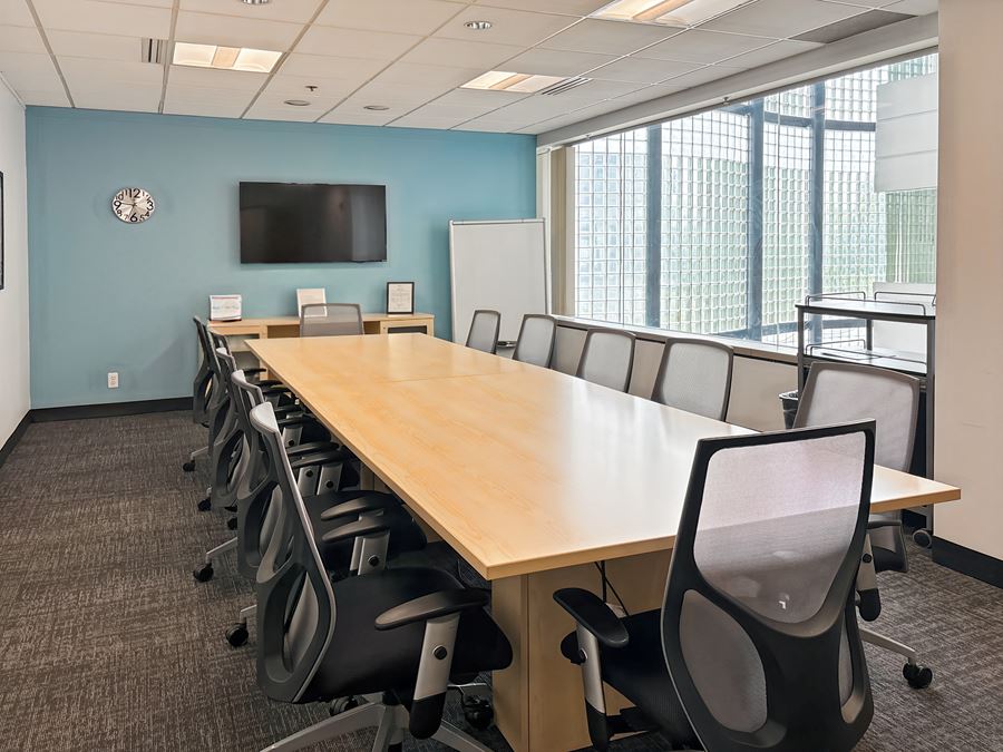 MI, Troy - Troy Liberty Center