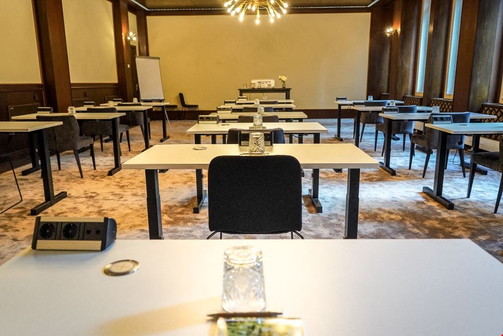 Tribes - Rotterdam Blaak