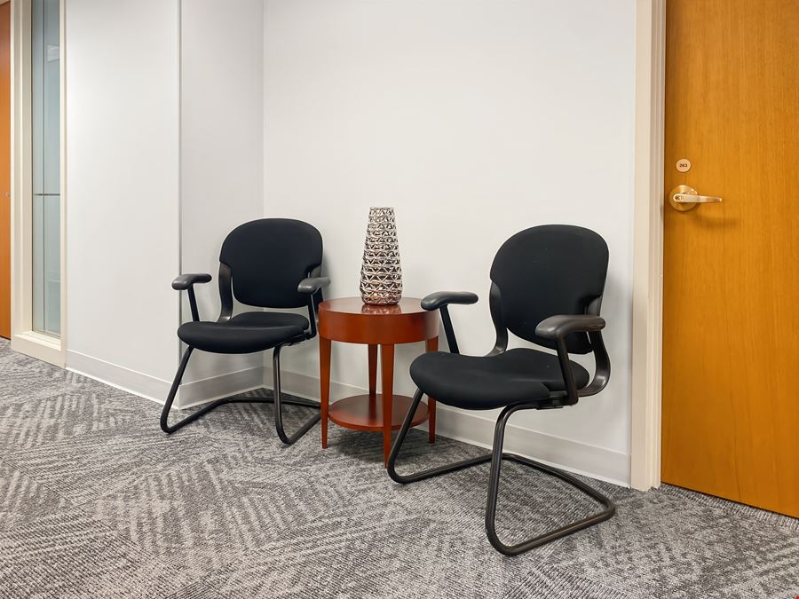 IL, Warrenville - Cantera