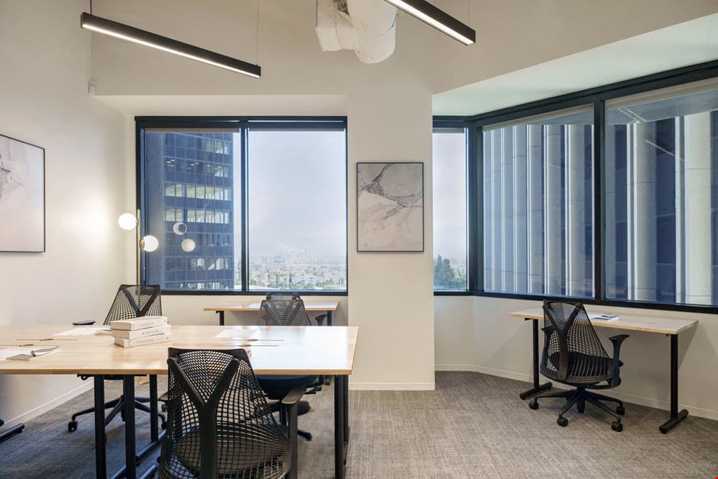 Industrious - Century City 1875 Park E