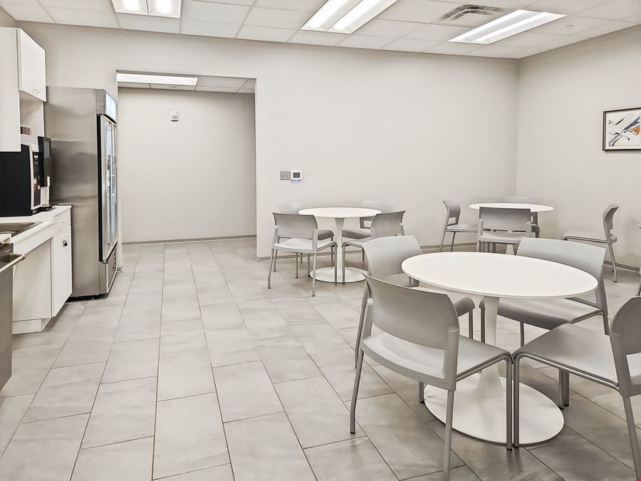 OH, Louisville - KMG Building