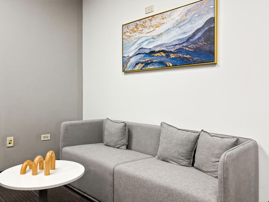 IL, Elgin - Point Blvd