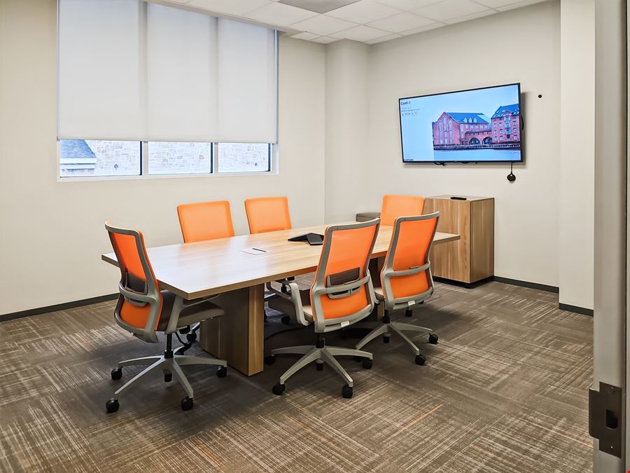 TX, Conroe - Woodland Square Blvd